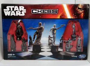 Hasbro Star Wars The Force Awakens Chess Game